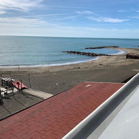 Roma Meraviglioso Attico Sul Mare 라디스폴리 외부 사진