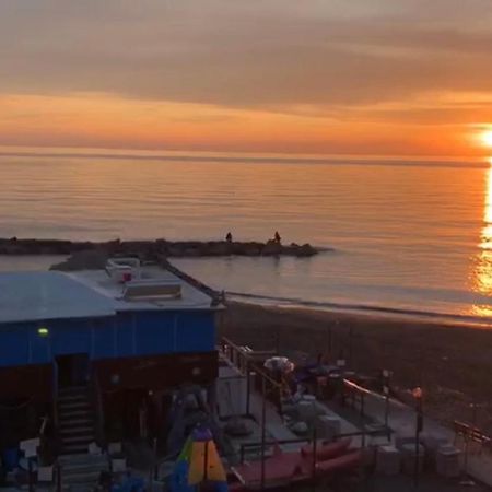 Roma Meraviglioso Attico Sul Mare 라디스폴리 외부 사진