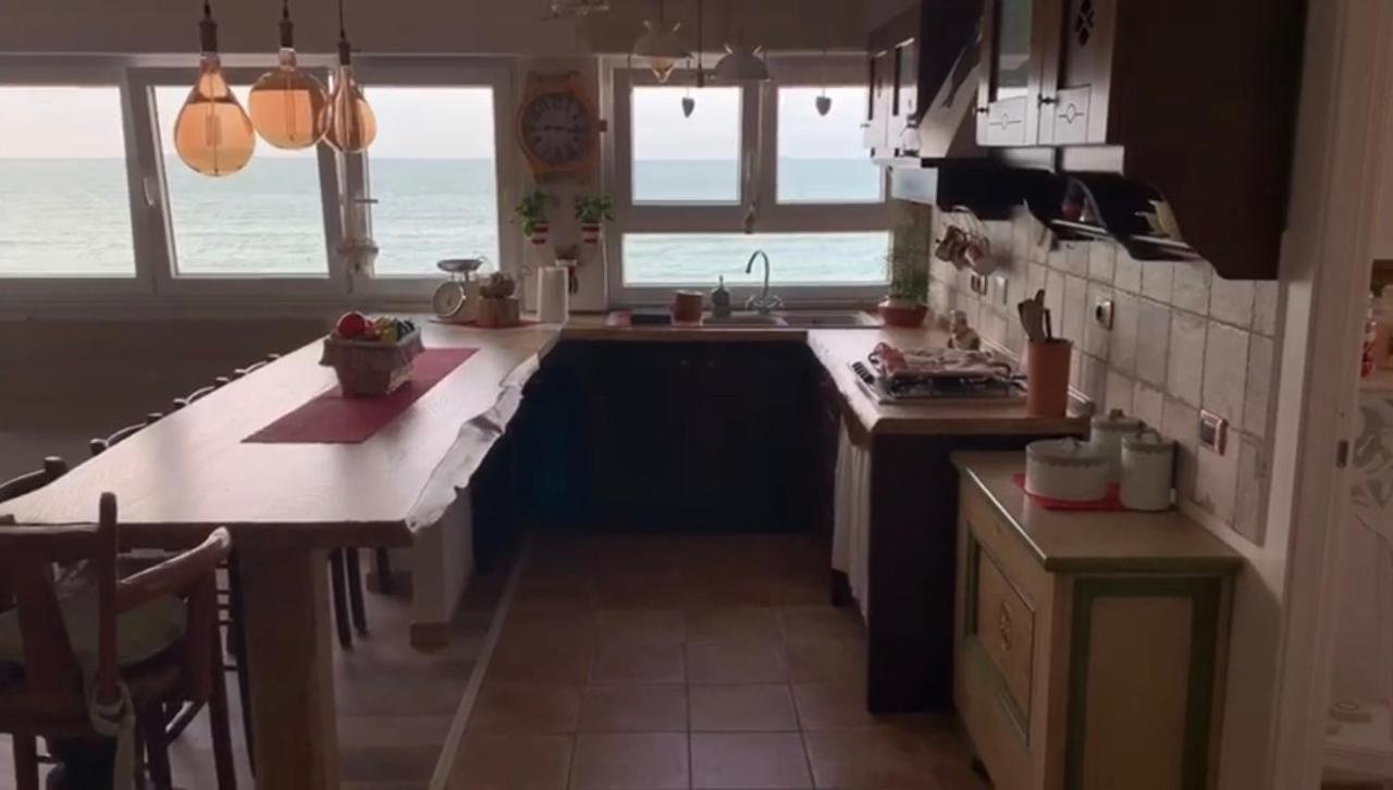 Roma Meraviglioso Attico Sul Mare 라디스폴리 외부 사진