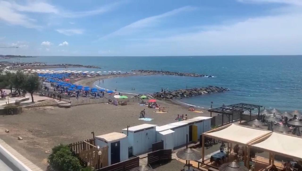 Roma Meraviglioso Attico Sul Mare 라디스폴리 외부 사진